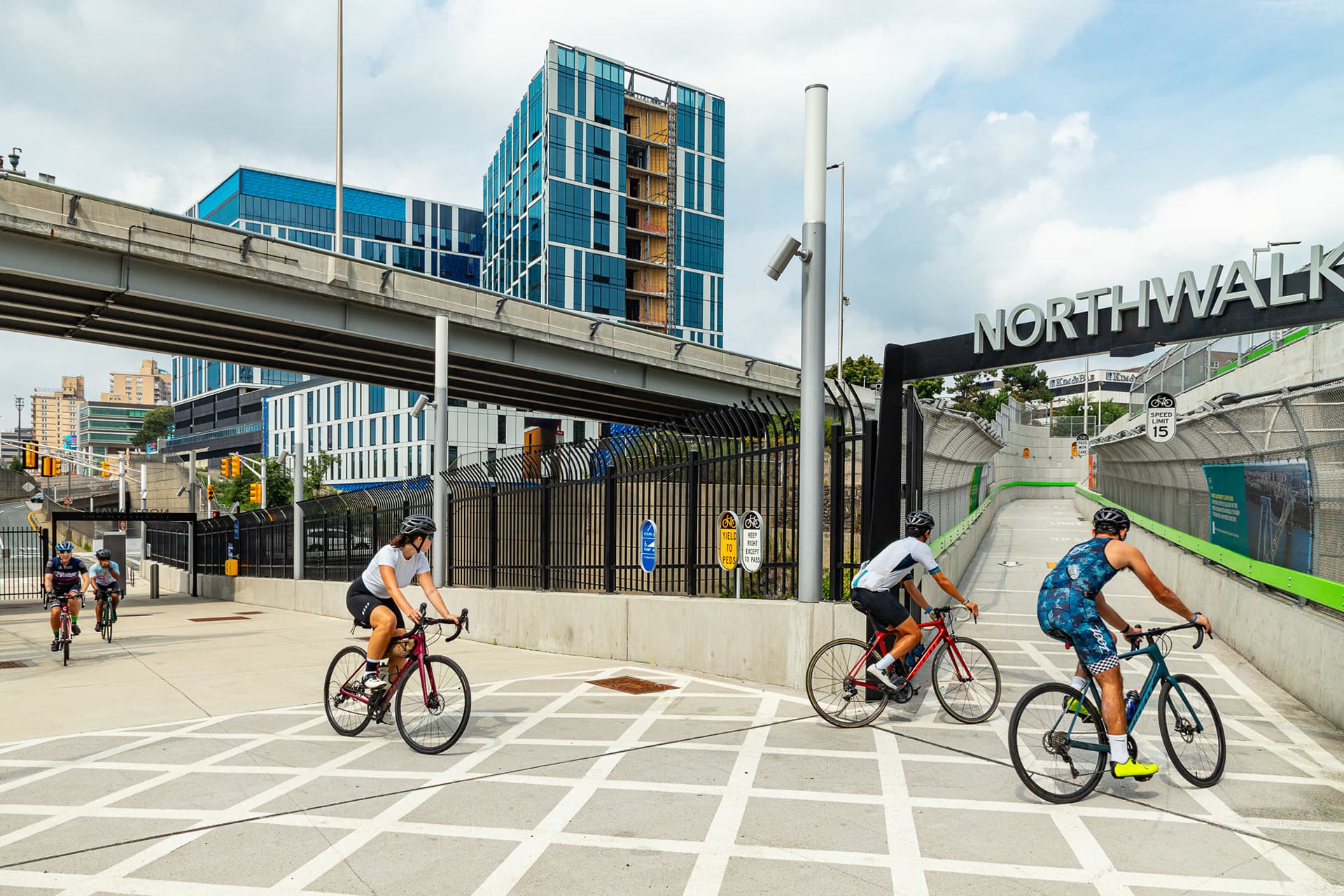 G.W. Bridge Bike Path